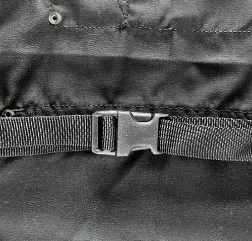 Mandil Parrillero Profesional | Lona Grill Bee | Color Negro