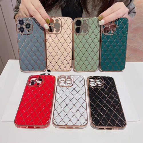 Funda iPhone 13 Pro | Galvaniplastia Blanca | Diseño Geométrico Deluxe